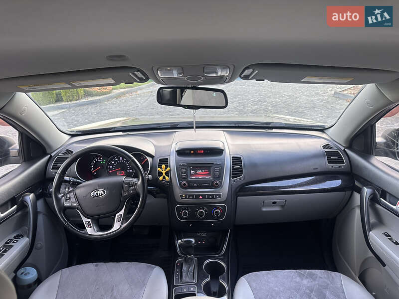 Внедорожник / Кроссовер Kia Sorento 2014 в Львове фото 8 Внедорожник / Кроссовер Kia Sorento 2014 в Львове
