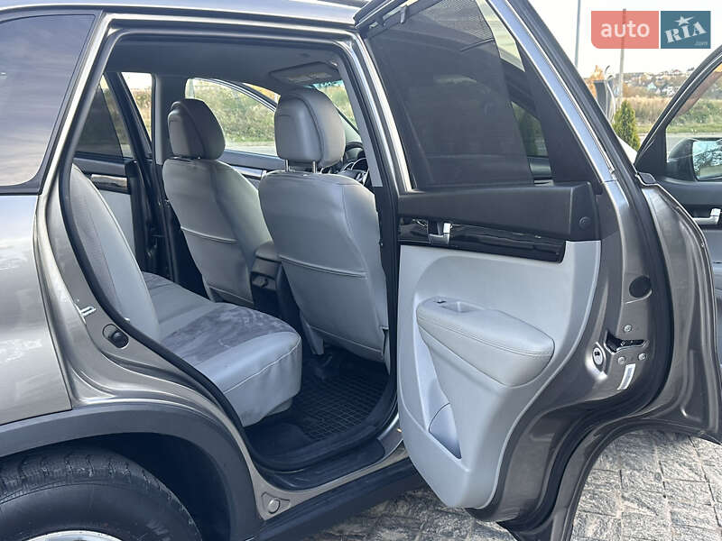 Внедорожник / Кроссовер Kia Sorento 2014 в Львове фото 39 Внедорожник / Кроссовер Kia Sorento 2014 в Львове