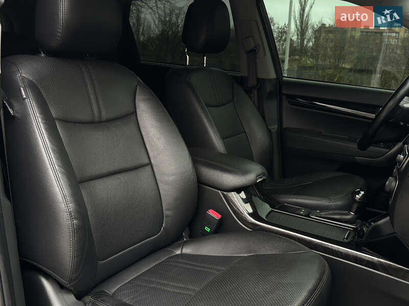 Позашляховик / Кросовер Kia Sorento 2014 в Миколаєві