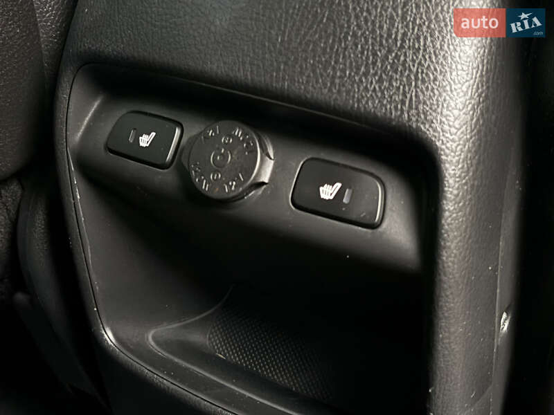 Позашляховик / Кросовер Kia Sorento 2014 в Миколаєві