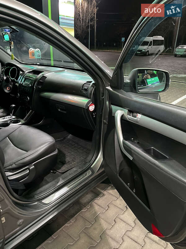 Позашляховик / Кросовер Kia Sorento 2012 в Одесі