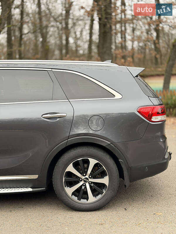 Позашляховик / Кросовер Kia Sorento 2015 в Луцьку