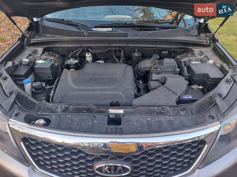 Позашляховик / Кросовер Kia Sorento 2012 в Києві