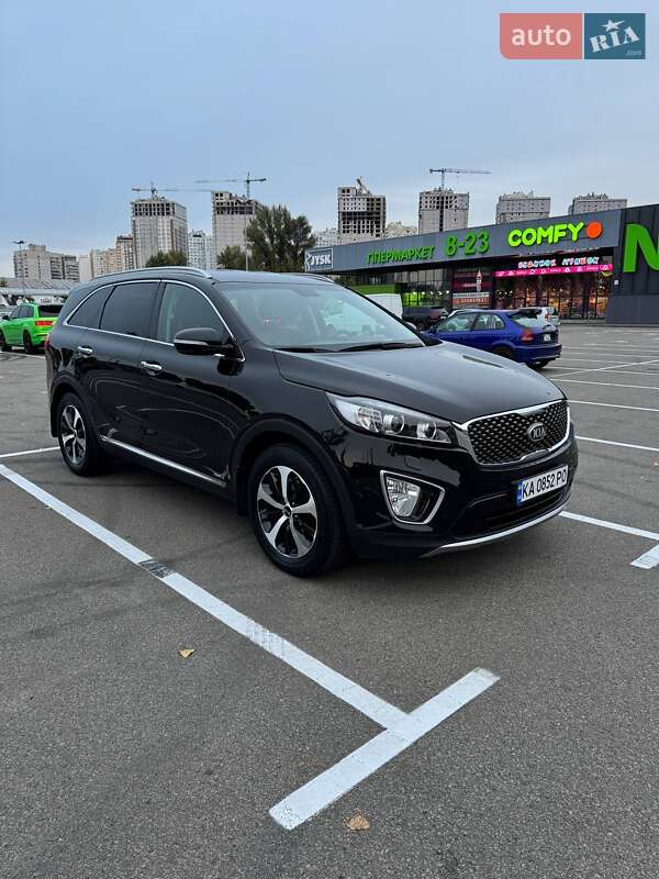 Позашляховик / Кросовер Kia Sorento 2016 в Києві