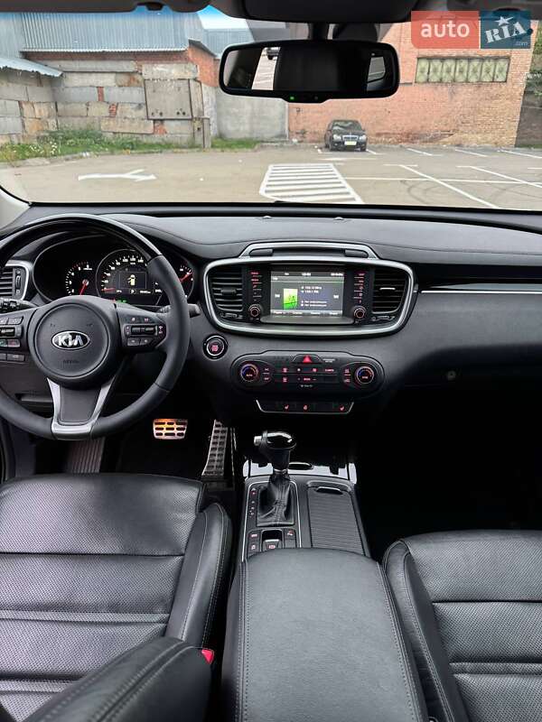 Позашляховик / Кросовер Kia Sorento 2016 в Києві