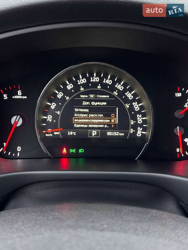 Позашляховик / Кросовер Kia Sorento 2016 в Києві