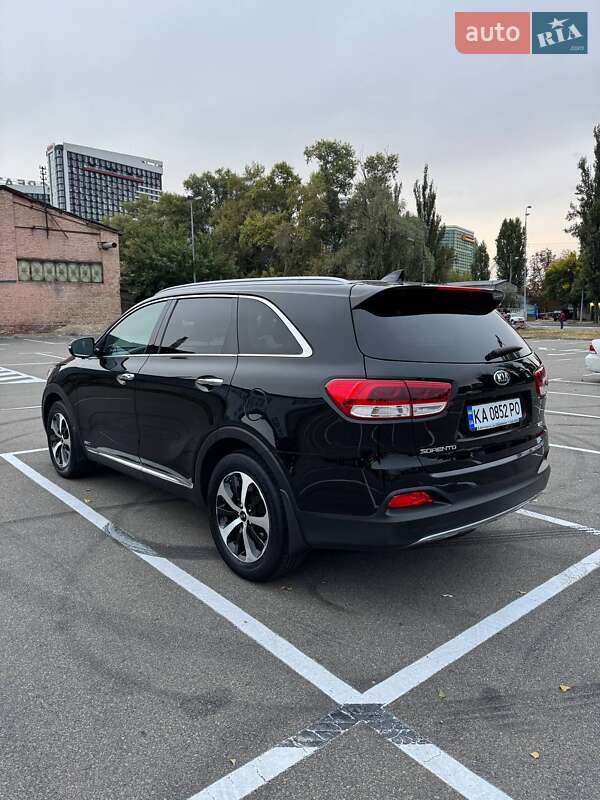 Позашляховик / Кросовер Kia Sorento 2016 в Києві