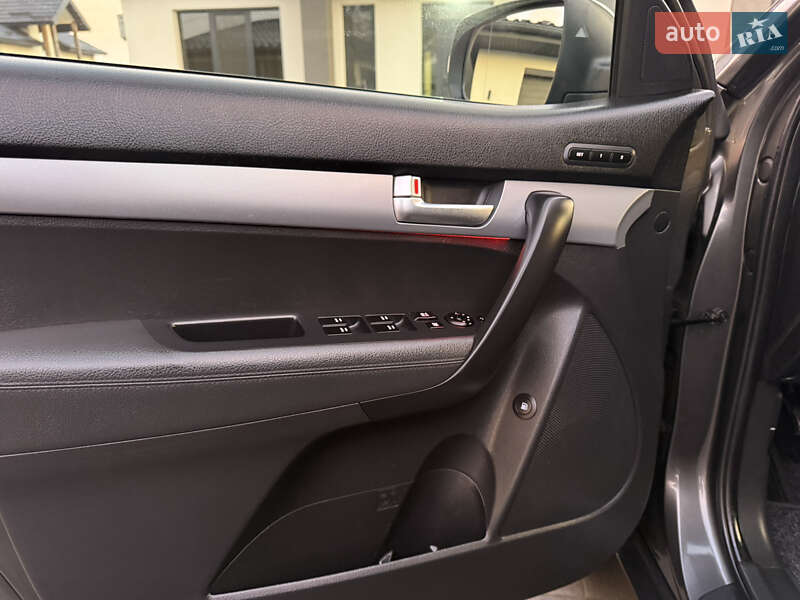 Позашляховик / Кросовер Kia Sorento 2013 в Рівному