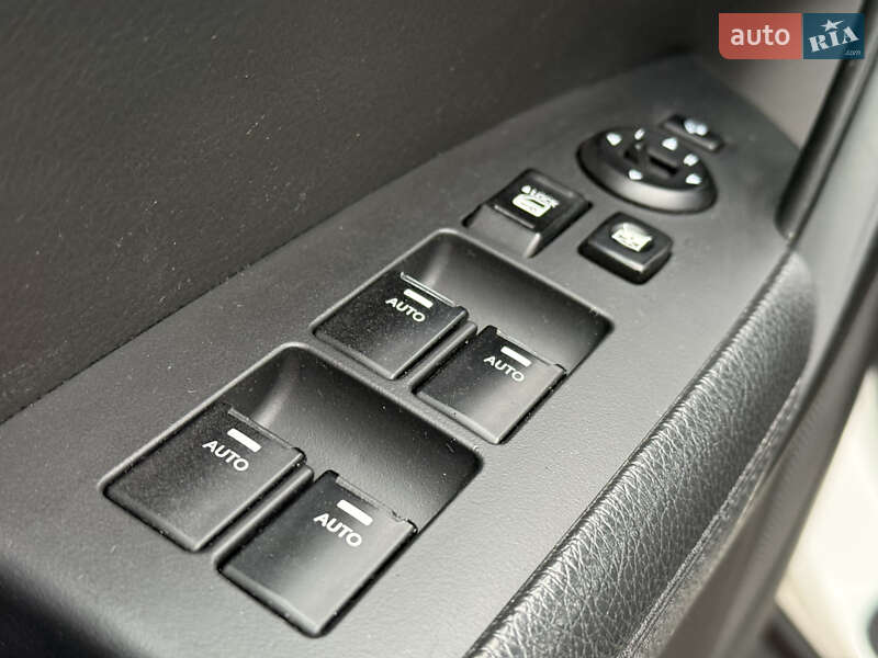 Внедорожник / Кроссовер Kia Sorento 2015 в Ровно