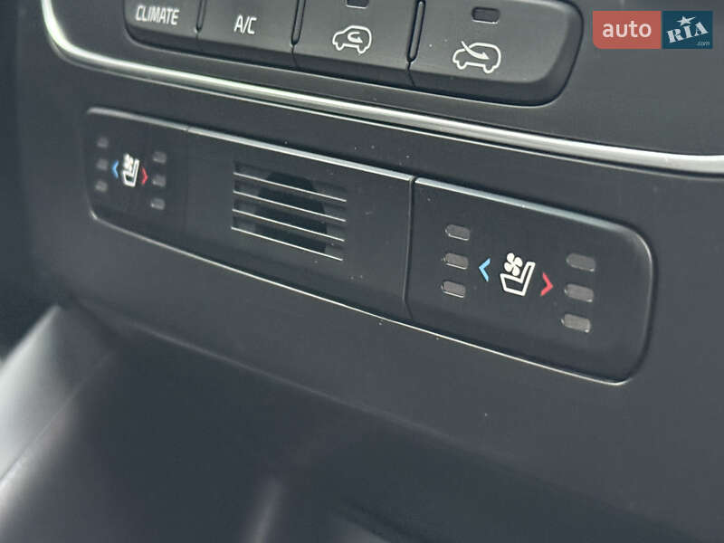 Внедорожник / Кроссовер Kia Sorento 2015 в Ровно