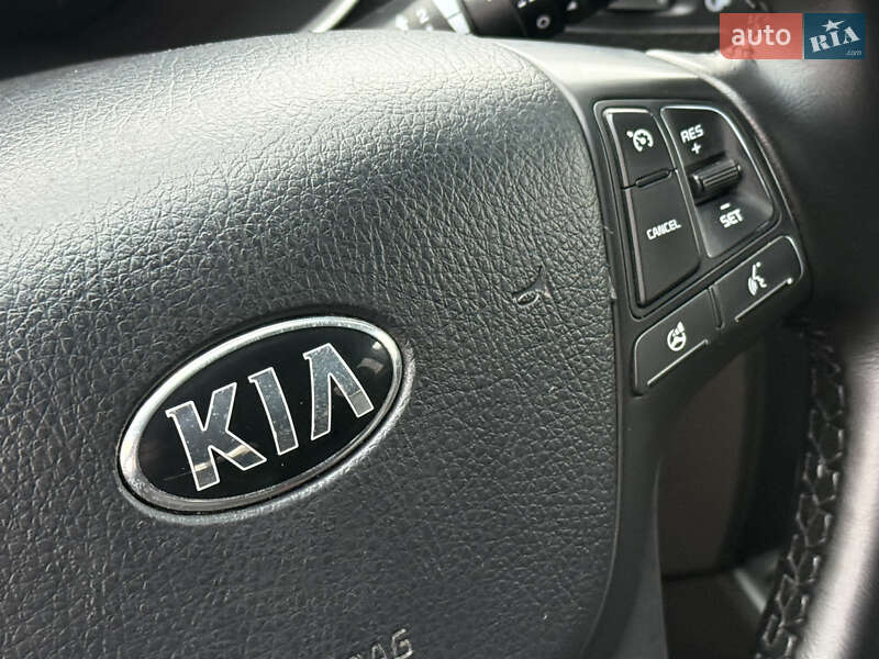 Внедорожник / Кроссовер Kia Sorento 2015 в Ровно