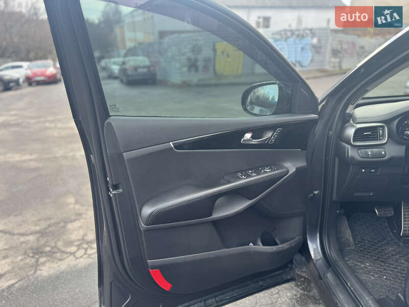 Внедорожник / Кроссовер Kia Sorento 2015 в Виннице