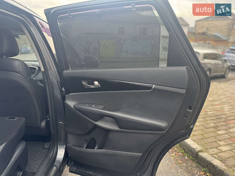 Внедорожник / Кроссовер Kia Sorento 2015 в Виннице