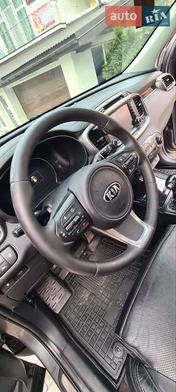 Внедорожник / Кроссовер Kia Sorento 2015 в Яремче