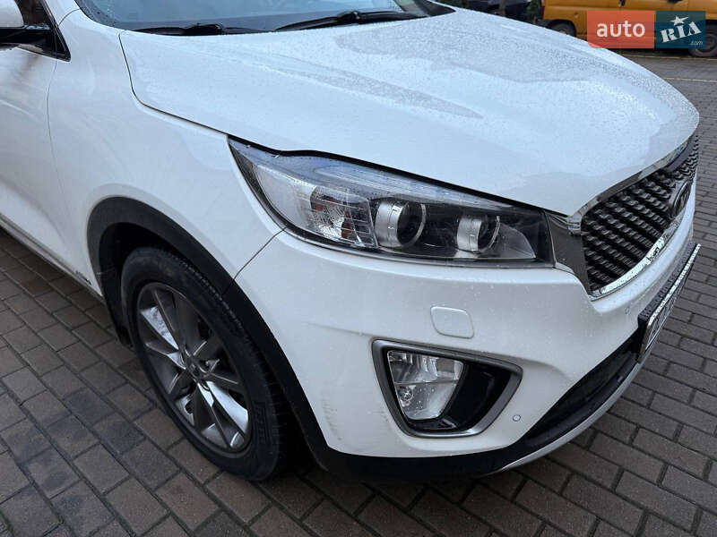 Внедорожник / Кроссовер Kia Sorento 2016 в Ужгороде
