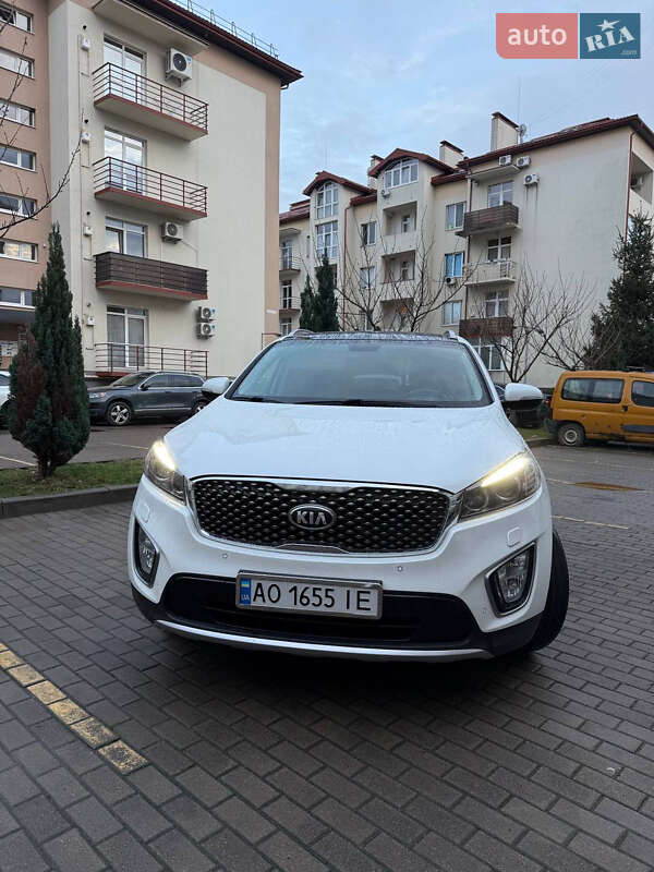 Внедорожник / Кроссовер Kia Sorento 2016 в Ужгороде