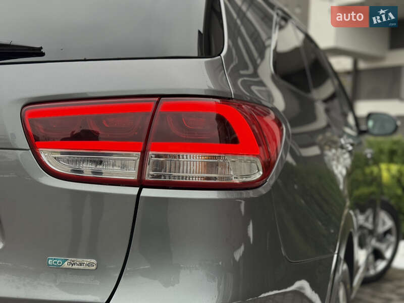 Позашляховик / Кросовер Kia Sorento 2015 в Стрию