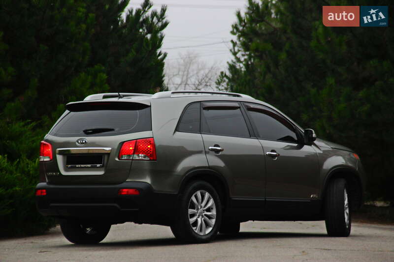 Позашляховик / Кросовер Kia Sorento 2012 в Дніпрі