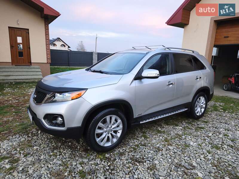Позашляховик / Кросовер Kia Sorento 2010 в Коломиї