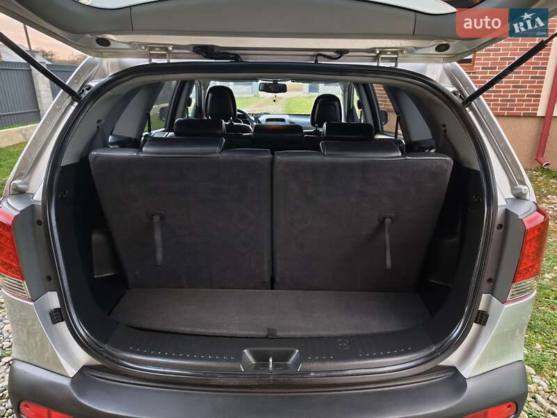 Позашляховик / Кросовер Kia Sorento 2010 в Коломиї