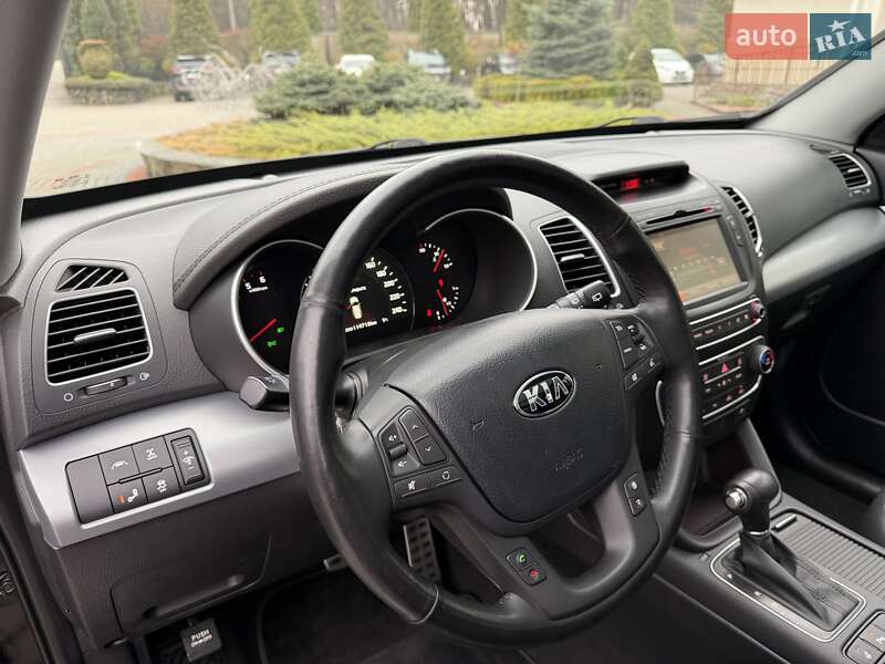 Позашляховик / Кросовер Kia Sorento 2014 в Луцьку