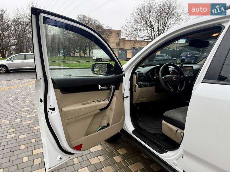 Внедорожник / Кроссовер Kia Sorento 2010 в Одессе