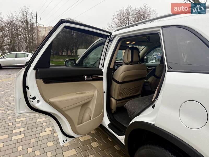 Внедорожник / Кроссовер Kia Sorento 2010 в Одессе