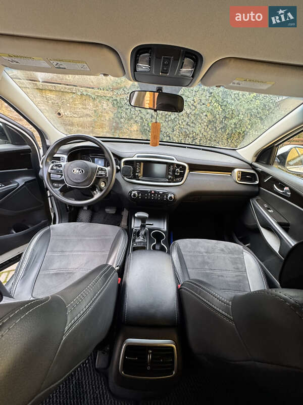Внедорожник / Кроссовер Kia Sorento 2018 в Тернополе