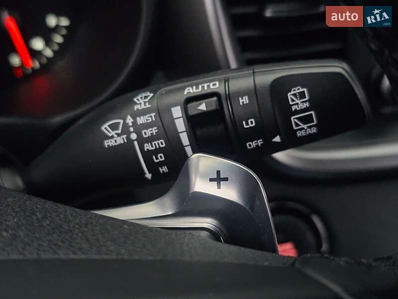 Внедорожник / Кроссовер Kia Sorento 2016 в Киеве