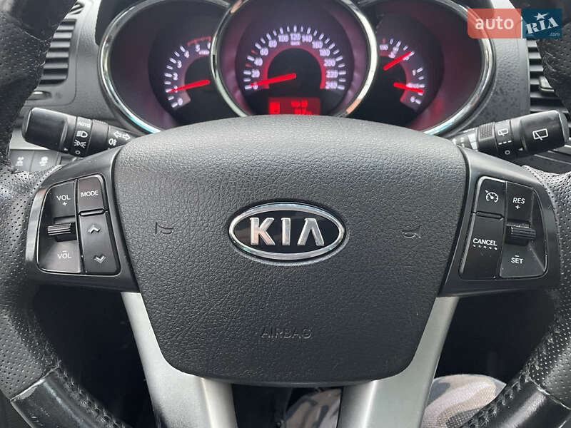 Позашляховик / Кросовер Kia Sorento 2011 в Дніпрі