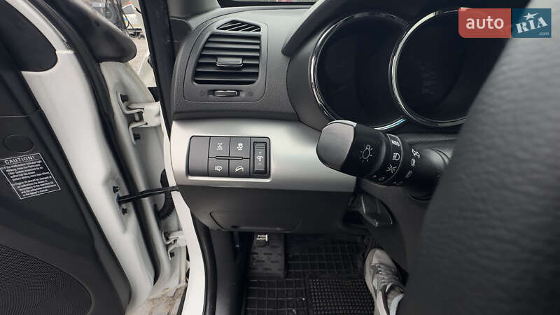 Внедорожник / Кроссовер Kia Sorento 2011 в Львове