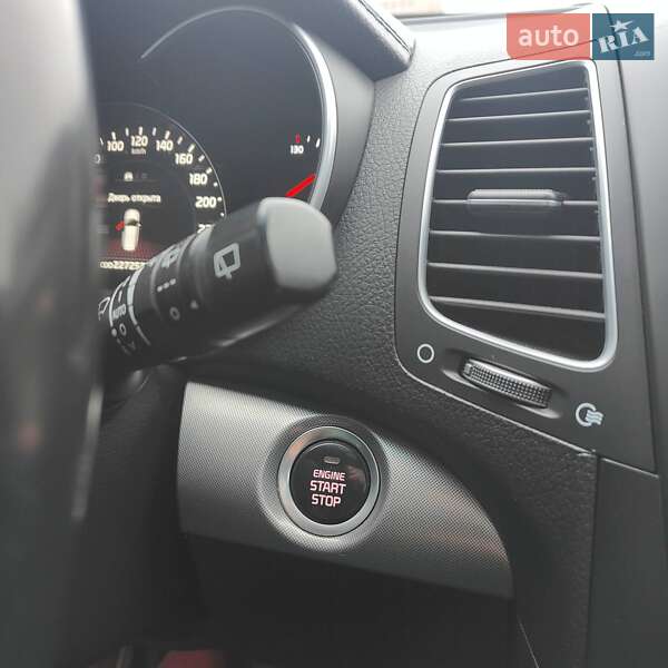 Позашляховик / Кросовер Kia Sorento 2013 в Черкасах фото 14 Позашляховик / Кросовер Kia Sorento 2013 в Черкасах