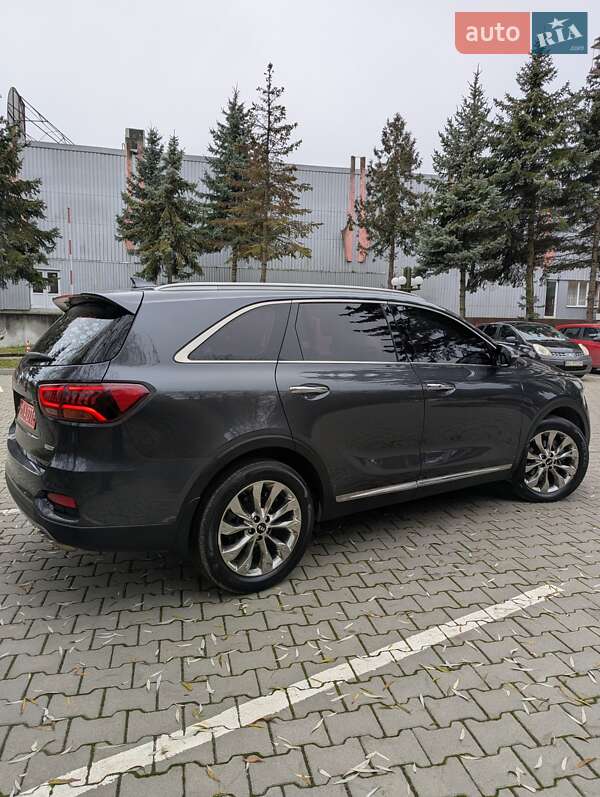 Внедорожник / Кроссовер Kia Sorento 2017 в Тернополе