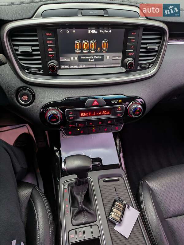 Внедорожник / Кроссовер Kia Sorento 2017 в Тернополе