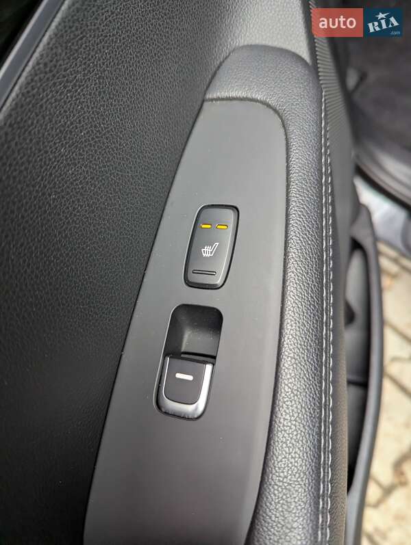 Внедорожник / Кроссовер Kia Sorento 2017 в Тернополе