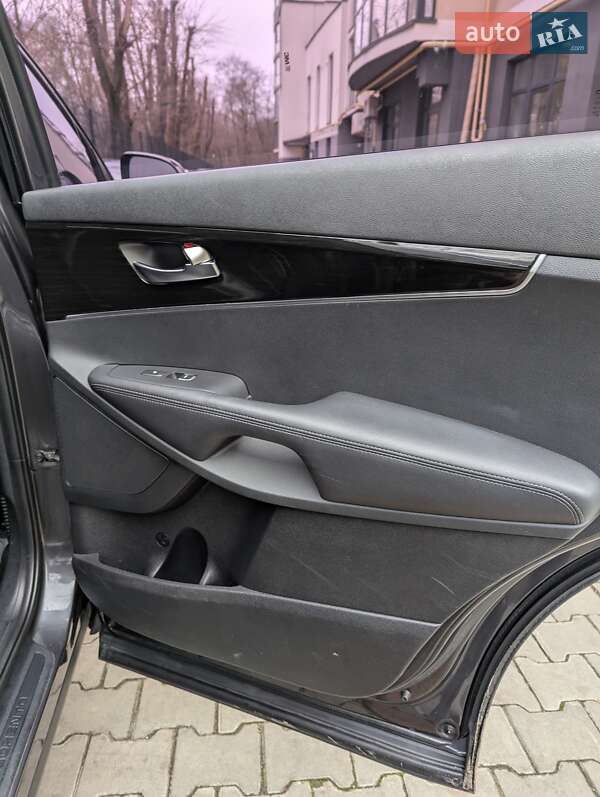 Внедорожник / Кроссовер Kia Sorento 2017 в Тернополе