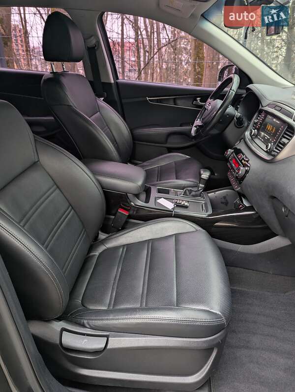Внедорожник / Кроссовер Kia Sorento 2017 в Тернополе