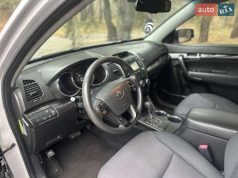 Позашляховик / Кросовер Kia Sorento 2012 в Києві