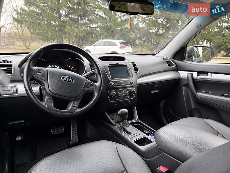 Внедорожник / Кроссовер Kia Sorento 2014 в Дубно фото 44 Внедорожник / Кроссовер Kia Sorento 2014 в Дубно