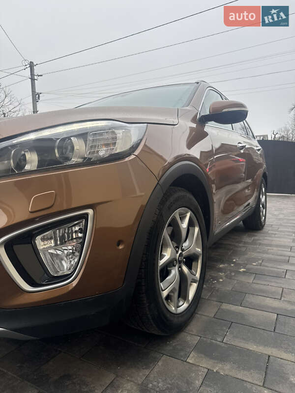 Позашляховик / Кросовер Kia Sorento 2015 в Рівному