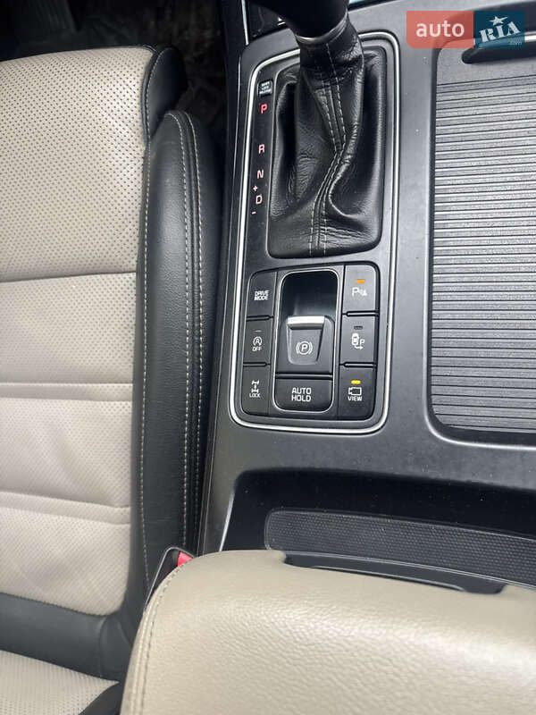 Позашляховик / Кросовер Kia Sorento 2015 в Рівному