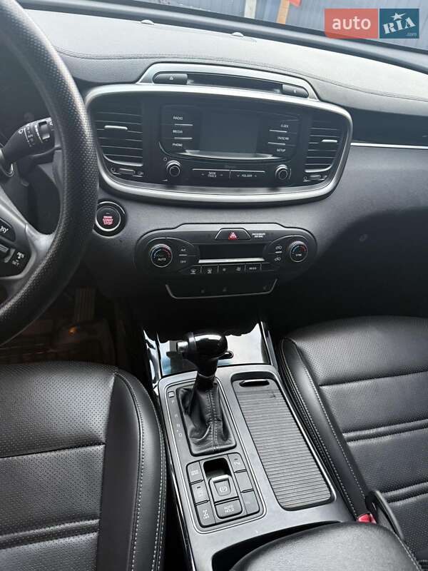 Внедорожник / Кроссовер Kia Sorento 2016 в Виннице фото 14 Внедорожник / Кроссовер Kia Sorento 2016 в Виннице
