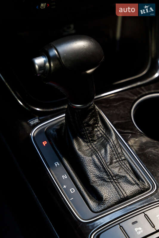 Позашляховик / Кросовер Kia Sorento 2013 в Луцьку