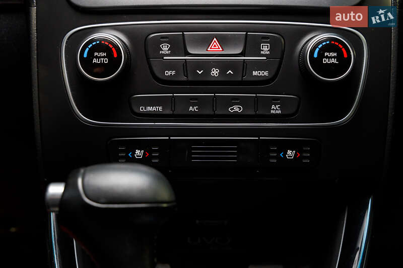 Позашляховик / Кросовер Kia Sorento 2013 в Луцьку