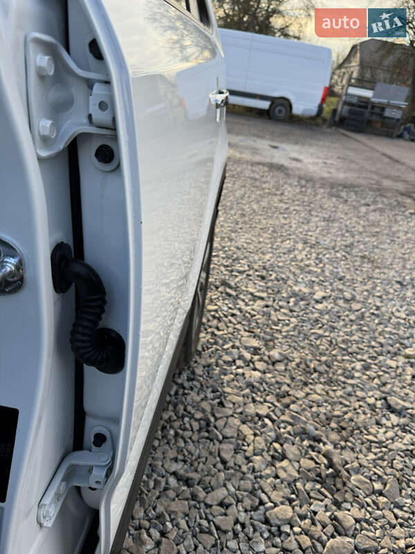 Внедорожник / Кроссовер Kia Sorento 2013 в Дубно фото 39 Внедорожник / Кроссовер Kia Sorento 2013 в Дубно