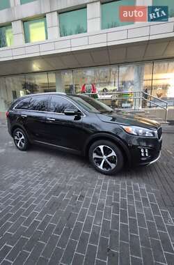 Позашляховик / Кросовер Kia Sorento 2016 в Харкові