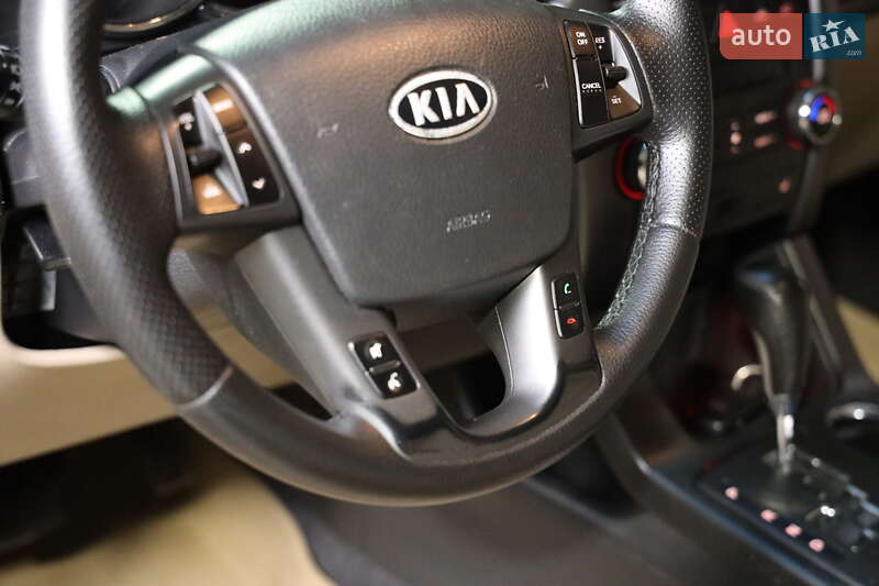 Позашляховик / Кросовер Kia Sorento 2012 в Луцьку