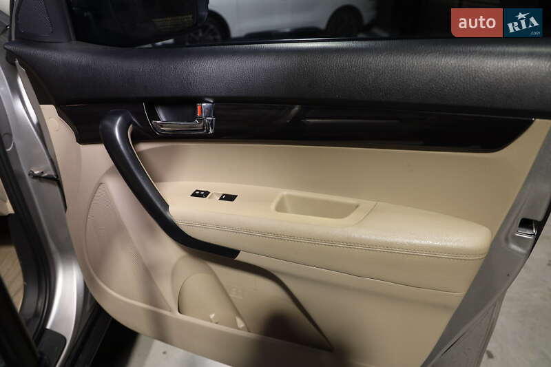 Позашляховик / Кросовер Kia Sorento 2012 в Луцьку