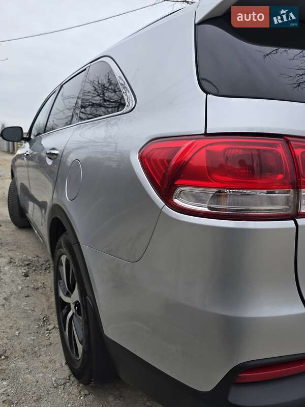 Внедорожник / Кроссовер Kia Sorento 2015 в Запорожье