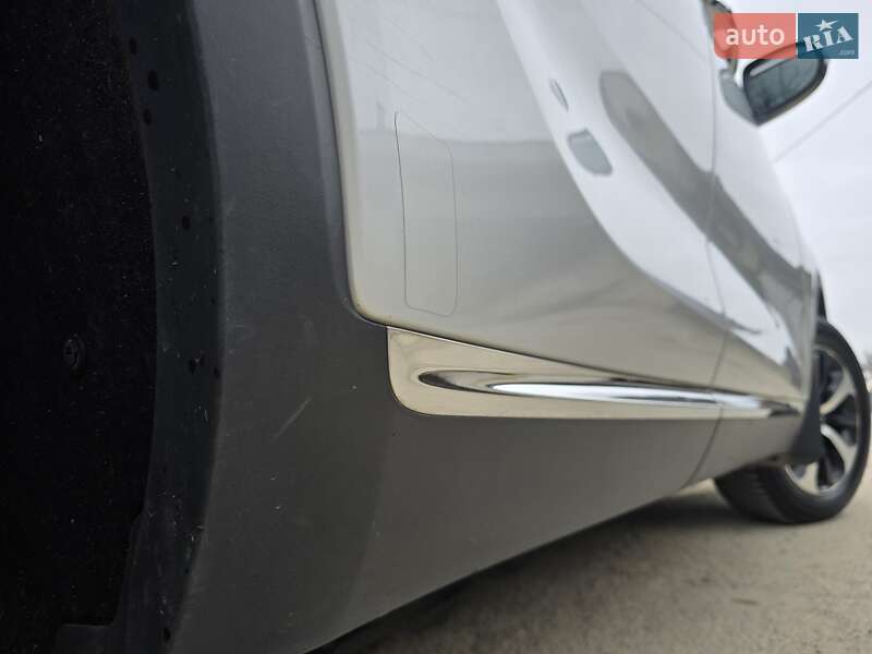 Внедорожник / Кроссовер Kia Sorento 2015 в Запорожье